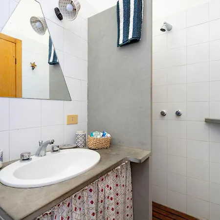 Ada Διαμέρισμα Cozze